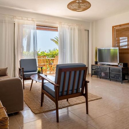 Ocean Front Two Bedroom Apartment Puerto de Santiago  Exterior photo